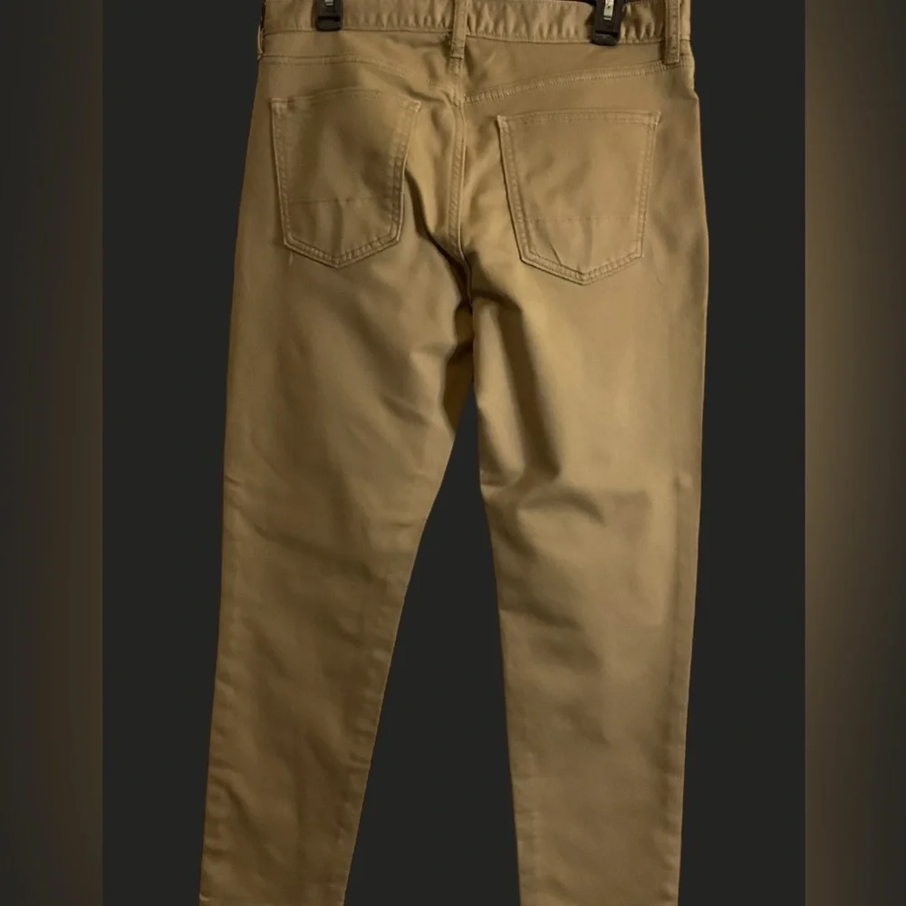 Men’s Banana Republic Tan Travel chinos